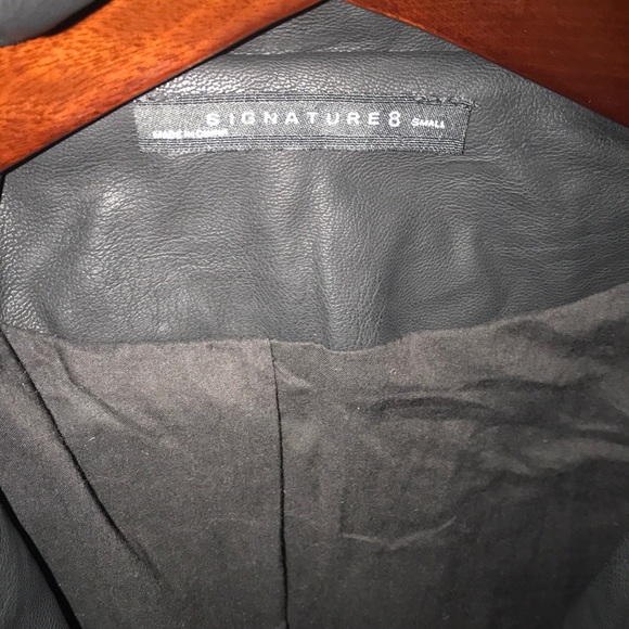 Signatures 8 jacket - Picture 2 of 3